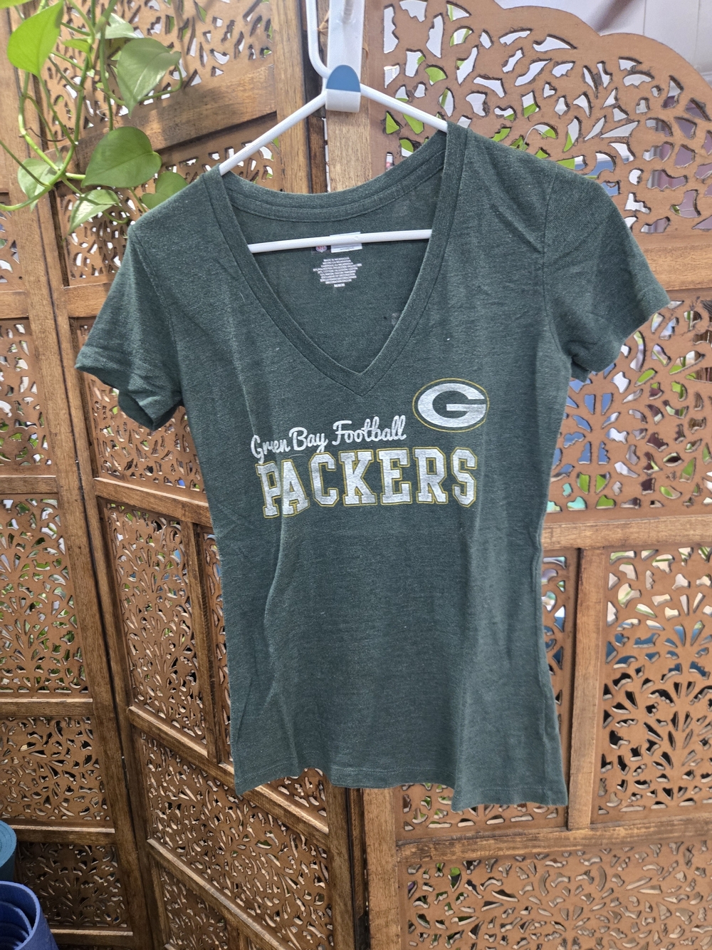 NFL Green Bay Packers Women's V-Neck Tee - Dark Green with Gold/White Logo